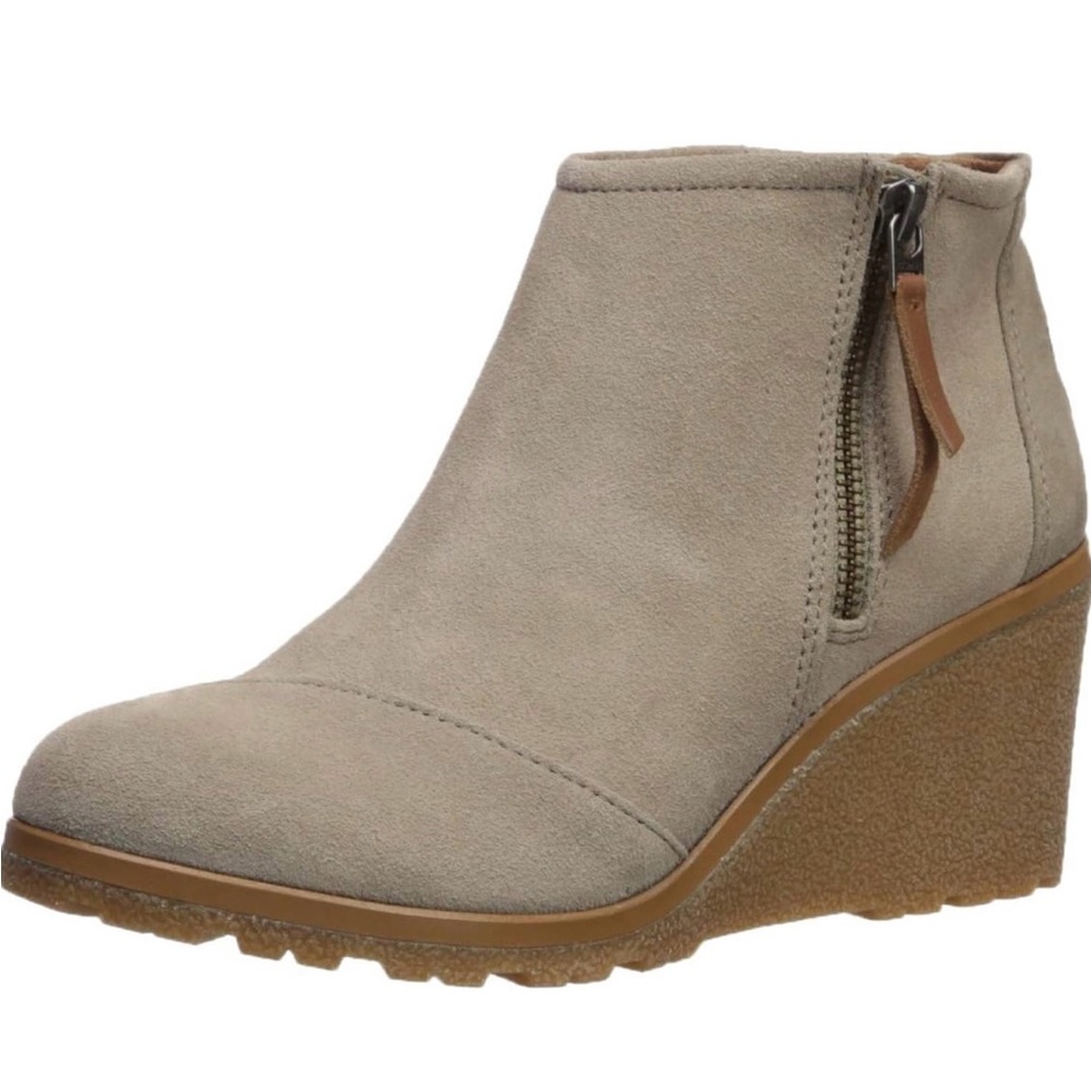Toms Women’s Avery Casual Boot-Desert Taupe Suede